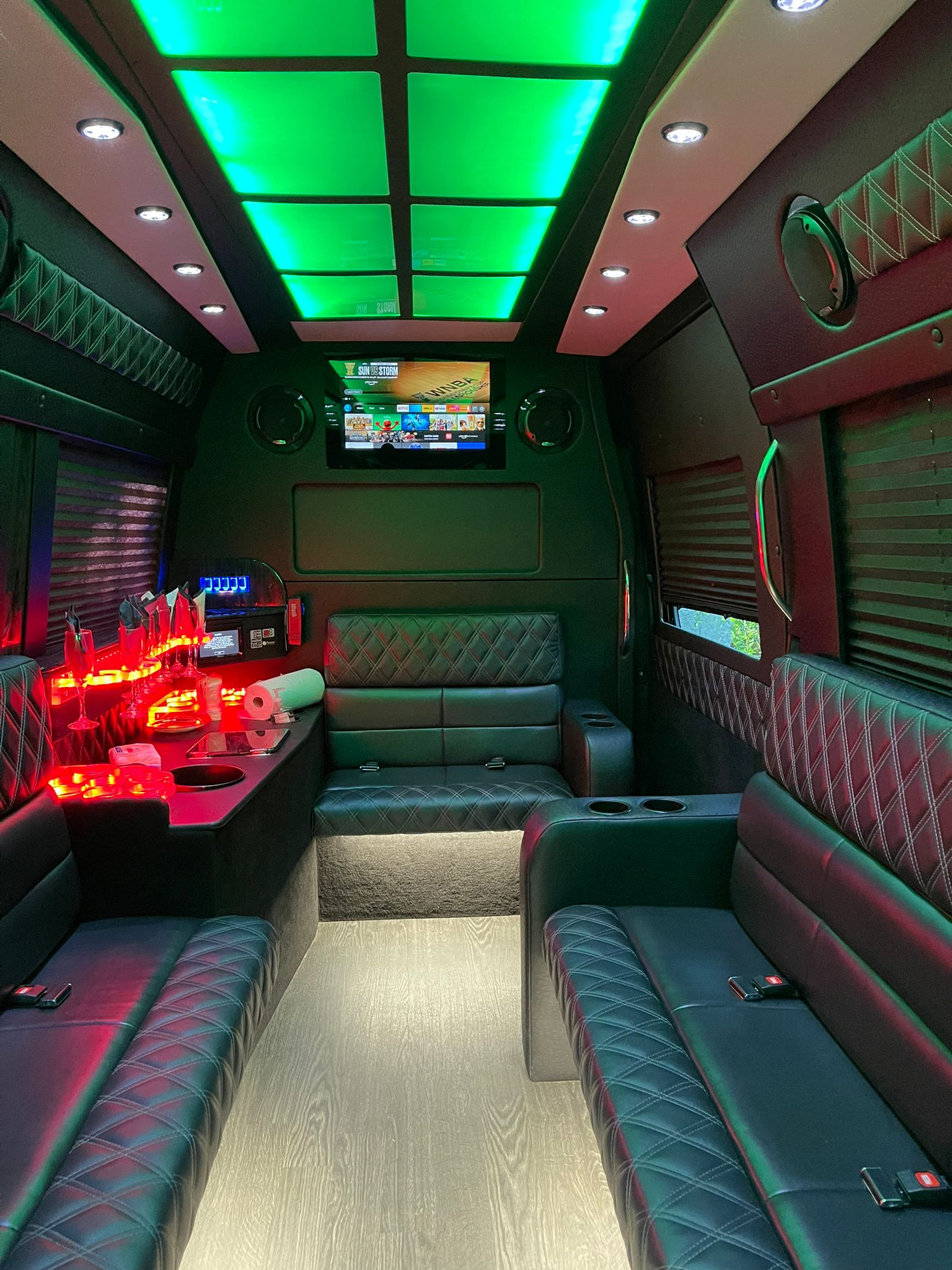 Group Transportation Albany | Grand Limousine